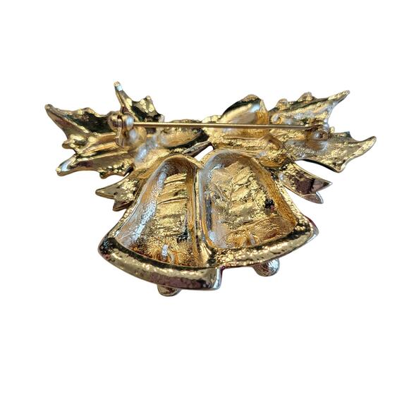 Vintage Christmas Bells Brooch Red Enamel Green Holly Gold Tone Rhinestone Bow - Picture 8 of 11